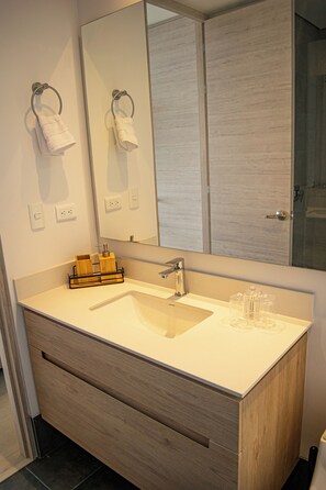Bathroom - Modern/Luxury with jaw dropping Views - El Poblado (Medellín)