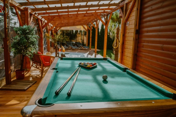 House | Game room