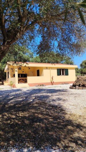 Exterior - Vrbo Property (Sardegna)