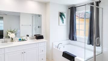 House (4 Bedrooms) | Bathroom