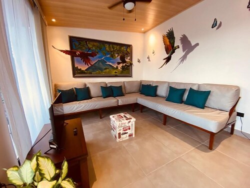 Casa Macaw 