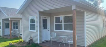 Summerside Motel & Cottages