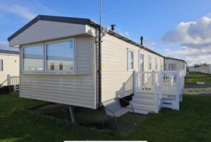 Unclassified image, 5 of 9, button - Lyons Robinhood - 3 Bedrooms (Rhyl)