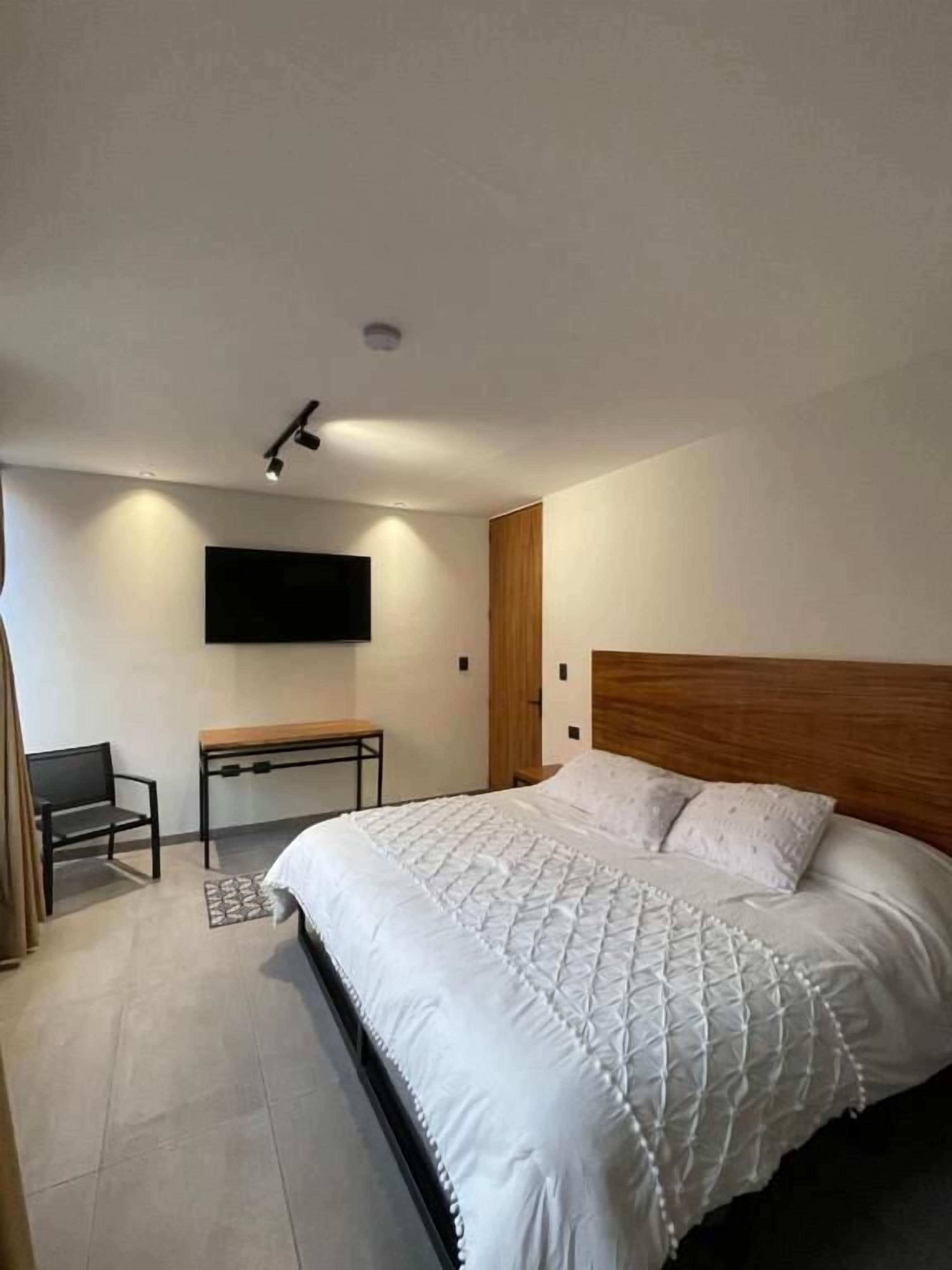 Deluxe Double Room, City View