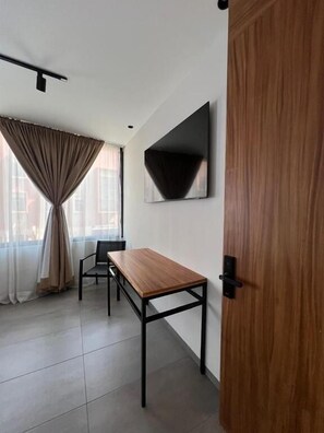 Deluxe Double Room, City View | Interior - Casa Valentina (Aguascalientes)
