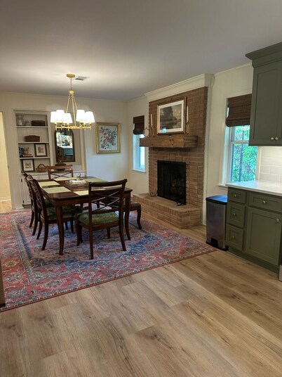 NEW!!!  Freshly renovated 3-bed/2-bath cottage close to Sardis Lake and Ole Miss