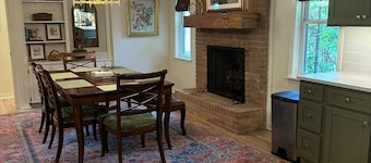 NEW!!! Freshly renovated 3-bed/2-bath cottage close to Sardis Lake and Ole Miss