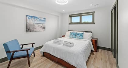 Your Private Waterfront Luxury, Leisure & Comfort!