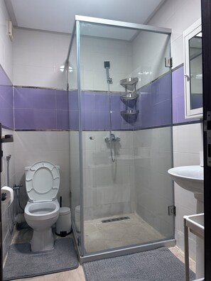 Bathroom - Vrbo Property (Témara)