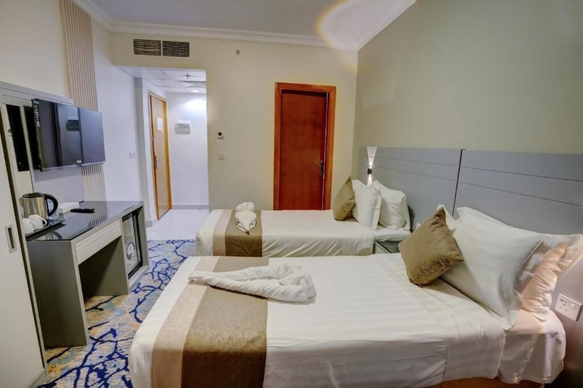 Phòng 4 phong cách cổ điển | Minibar, truy cập Internet không dây miễn phí, bộ trải giường 