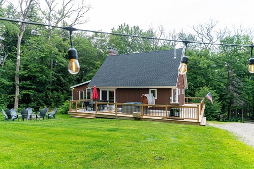 White Cap Cabin | Hot Tub, Games Room, Fire Pit