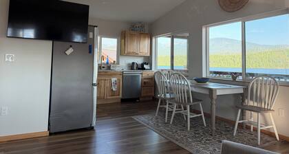 Loft on the Lake with panoramic views of Chimney rock, boat dock, paddle boards!