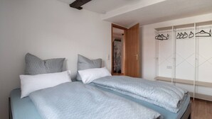 2 habitaciones, cuna de viaje, wifi y ropa de cama 