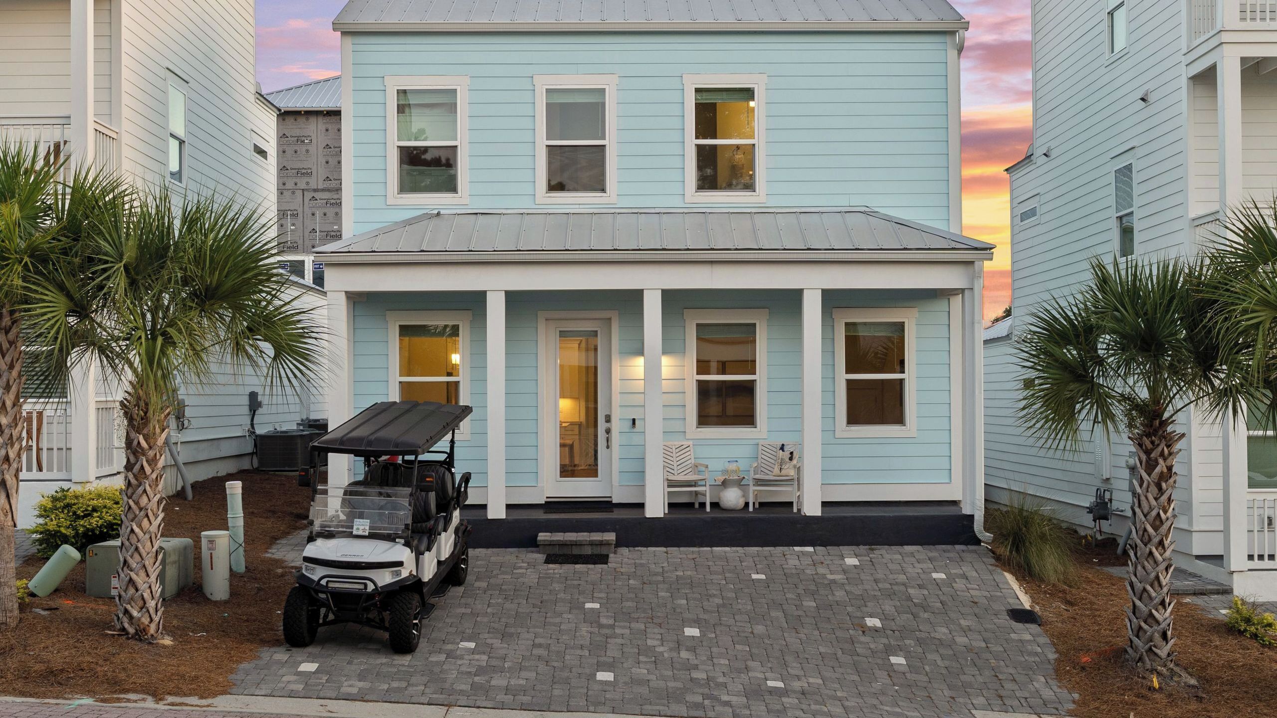 House (4 Bedrooms) | Front of property