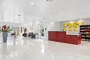 Lobby - Stay Near Universal Orlando with Outdoor Pool (Orlando)