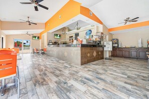 Dining - Orlando Adventures Start Here | 1.2 mi to Islands of Adventure | Free-Breakfast (Orlando)