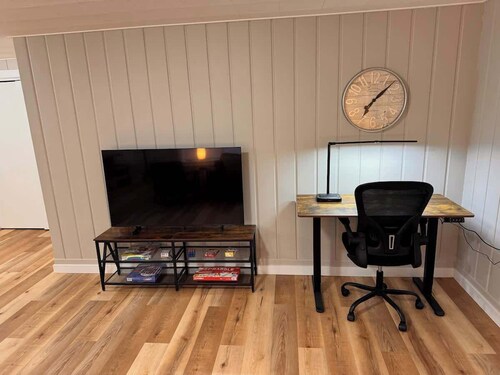 Spacious Work Friendly Cottage