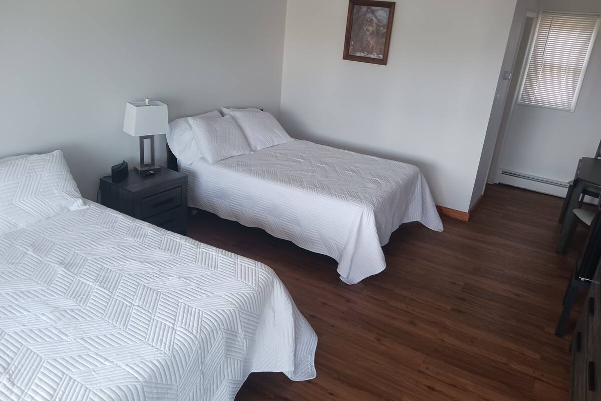 Klassieke tweepersoonskamer | Gratis wifi, beddengoed