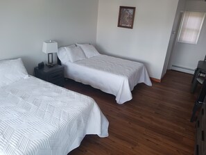 Klassieke tweepersoonskamer | Gratis wifi, beddengoed