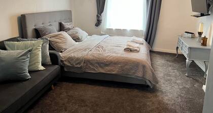 Natural Stone House Near Quedlinburg | Hot Tub • 2 fireplaces • Dogs Welcome