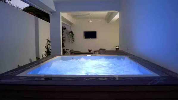 Interior - Couple’s Getaway w/ Private Jacuzzi in Patio (Las Terrenas)