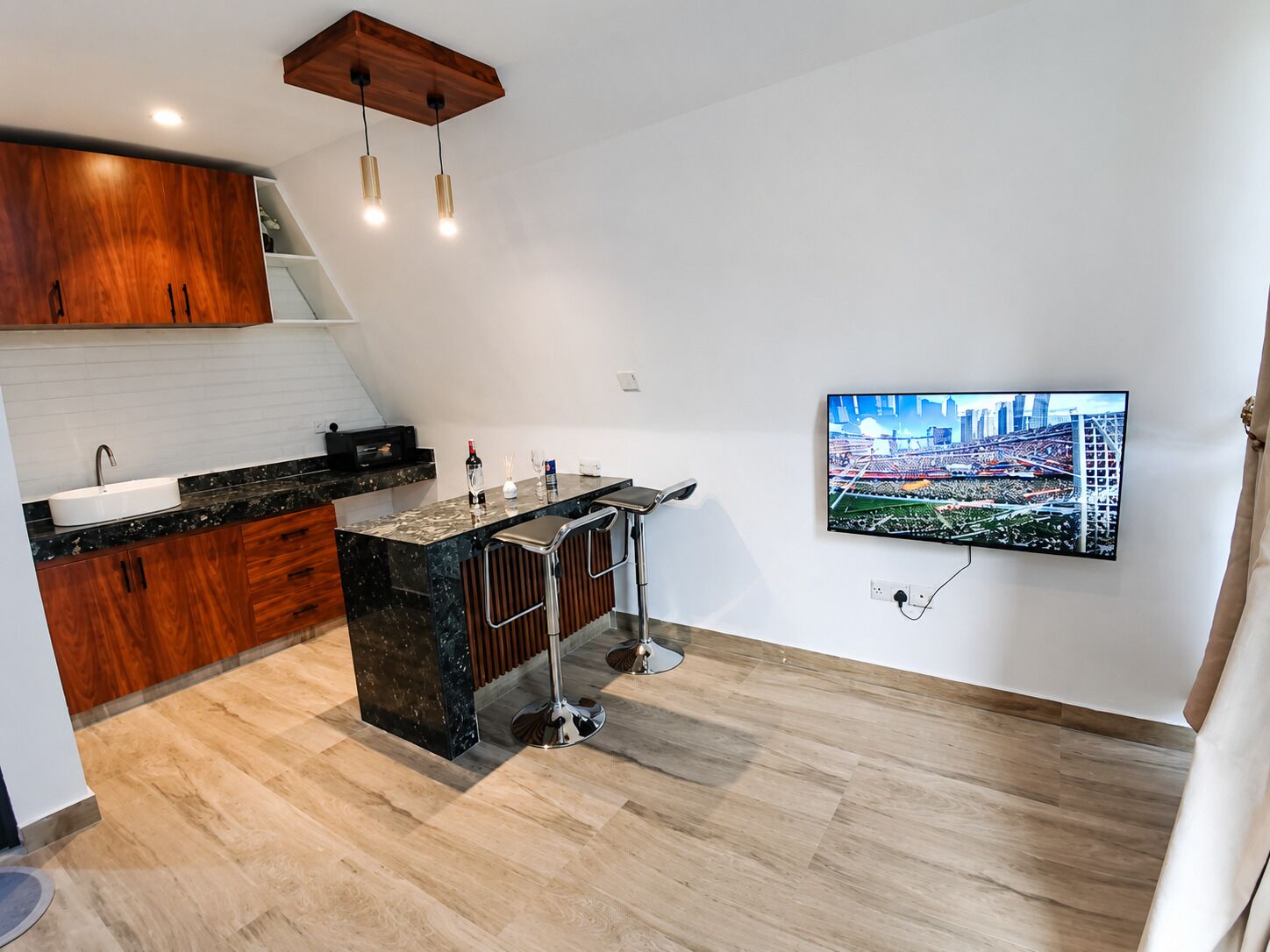 Deluxe Studio, Garden View | Desk, laptop workspace, free WiFi