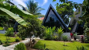Deluxe Studio, Garden View | Front of property
