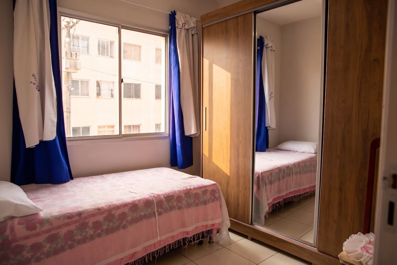 2 quartos, Wi-Fi de cortesia, roupa de cama