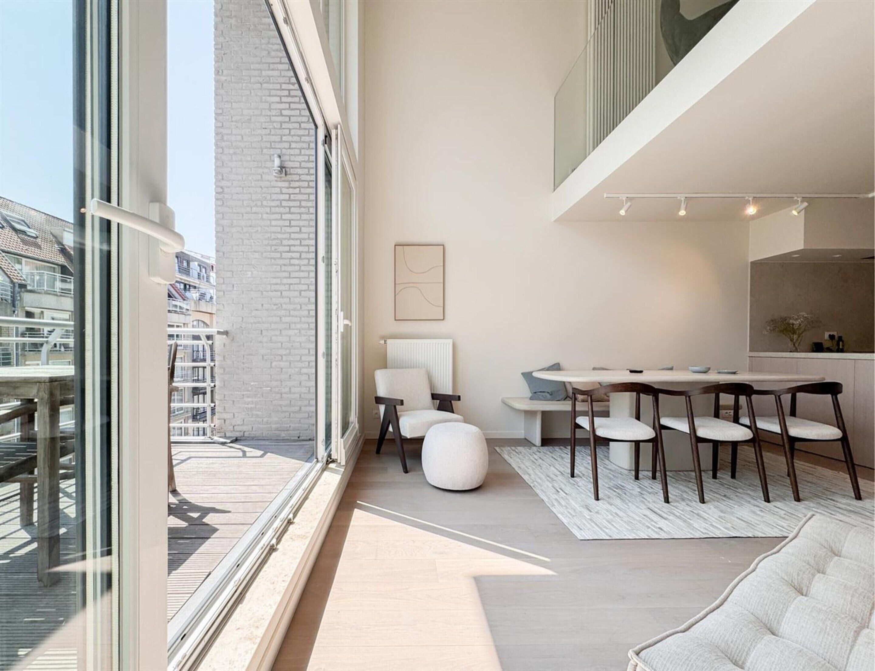 Apartment | Dining