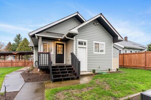 Exterior - Grason Properties (Puyallup)