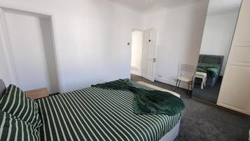 Blackout curtains, soundproofing, free WiFi