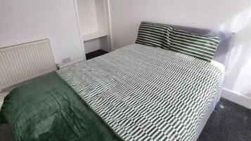 Blackout curtains, soundproofing, free WiFi