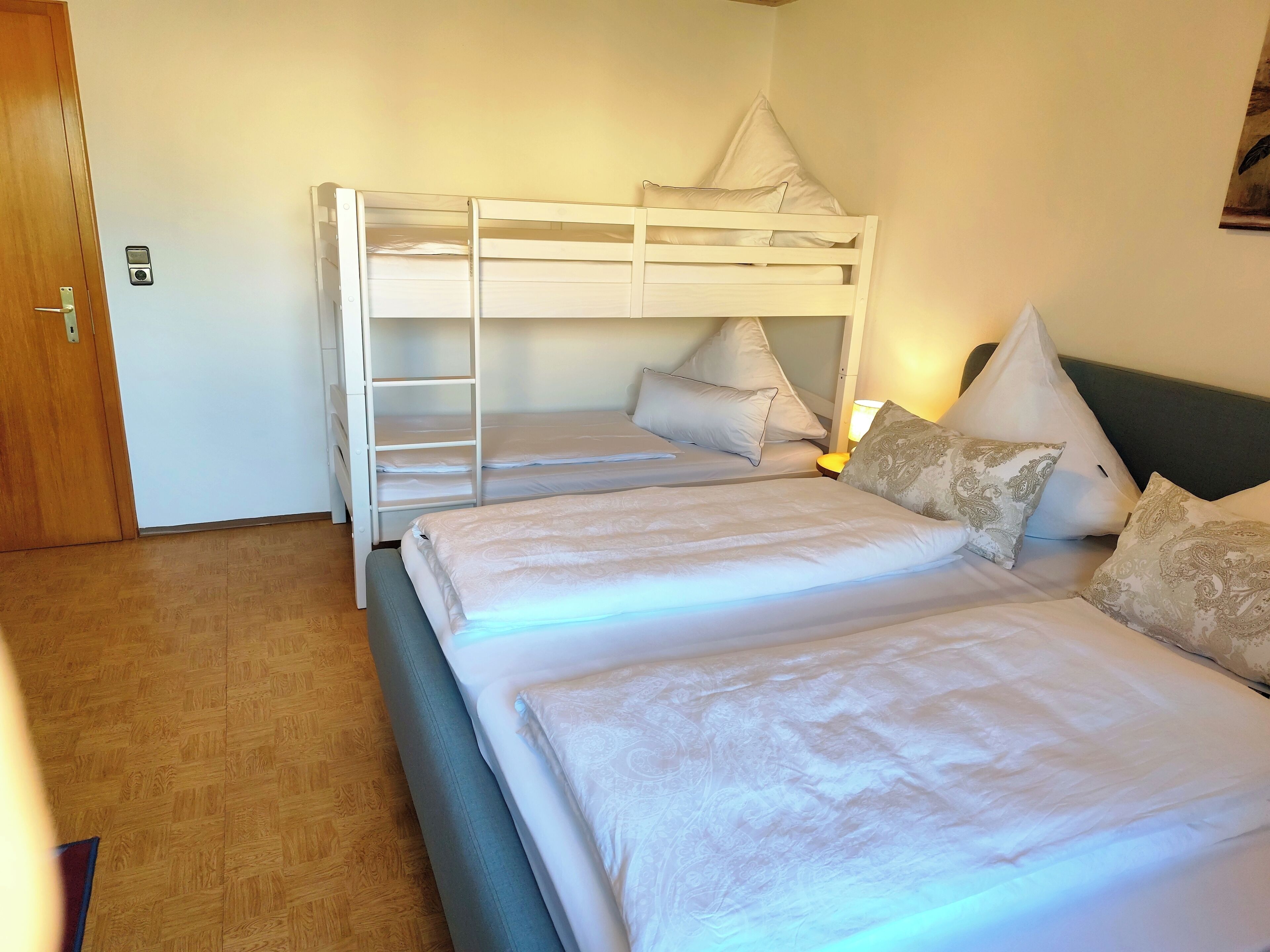 3 Schlafzimmer, Bügeleisen/Bügelbrett, Internetzugang, Bettwäsche