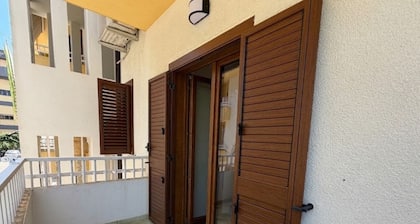 La Maison Santorini - superior apartment near the sea