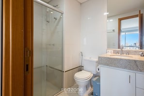 Departamento básico | Baño | Regadera