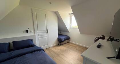 At Lulu & Pierrot • Renovated family home for 7 people, within walking distance of the beach