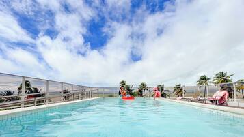 Apartment | Pool | Outdoor pool