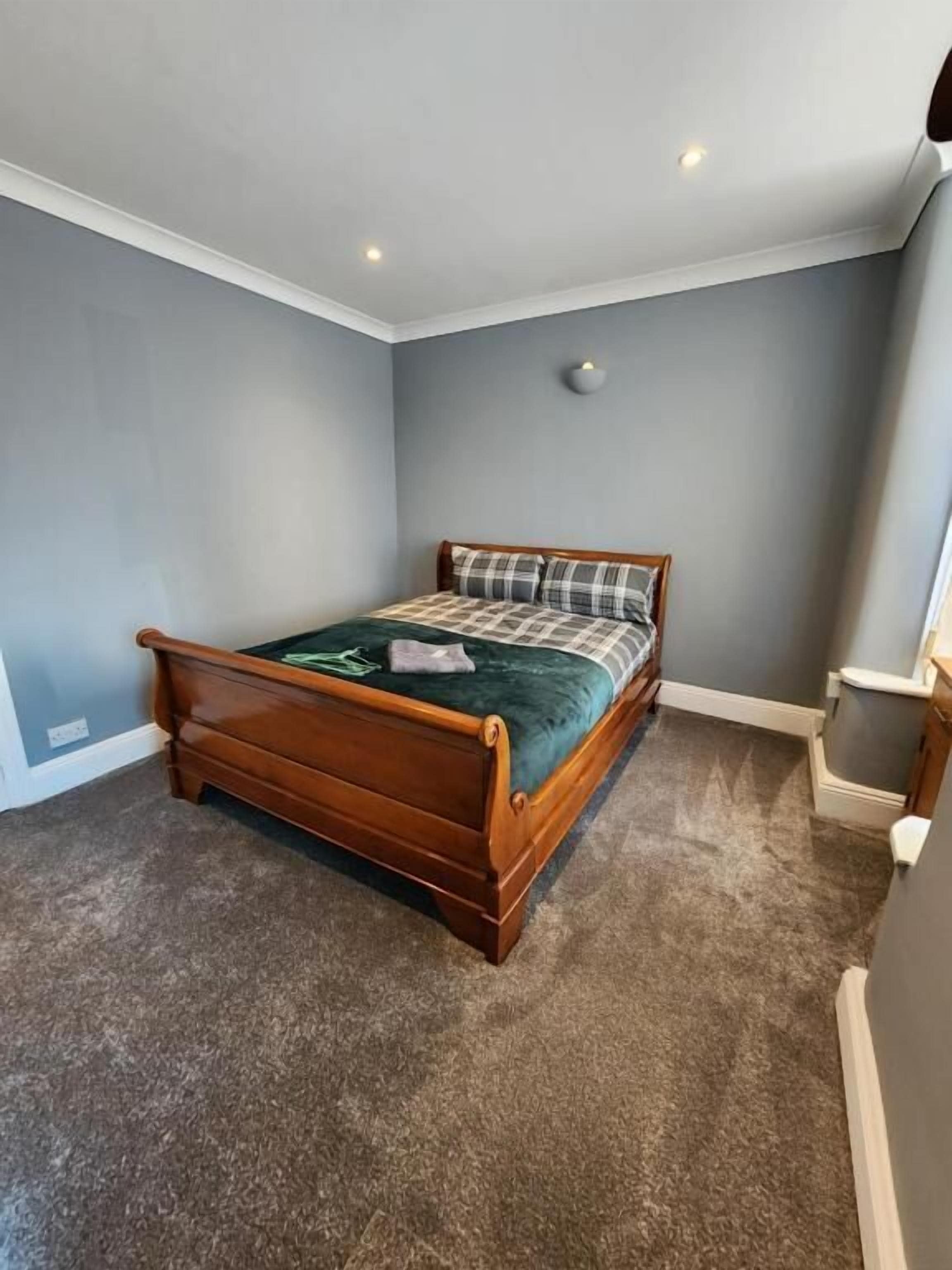 Deluxe Double Room, Patio, City View | Interior