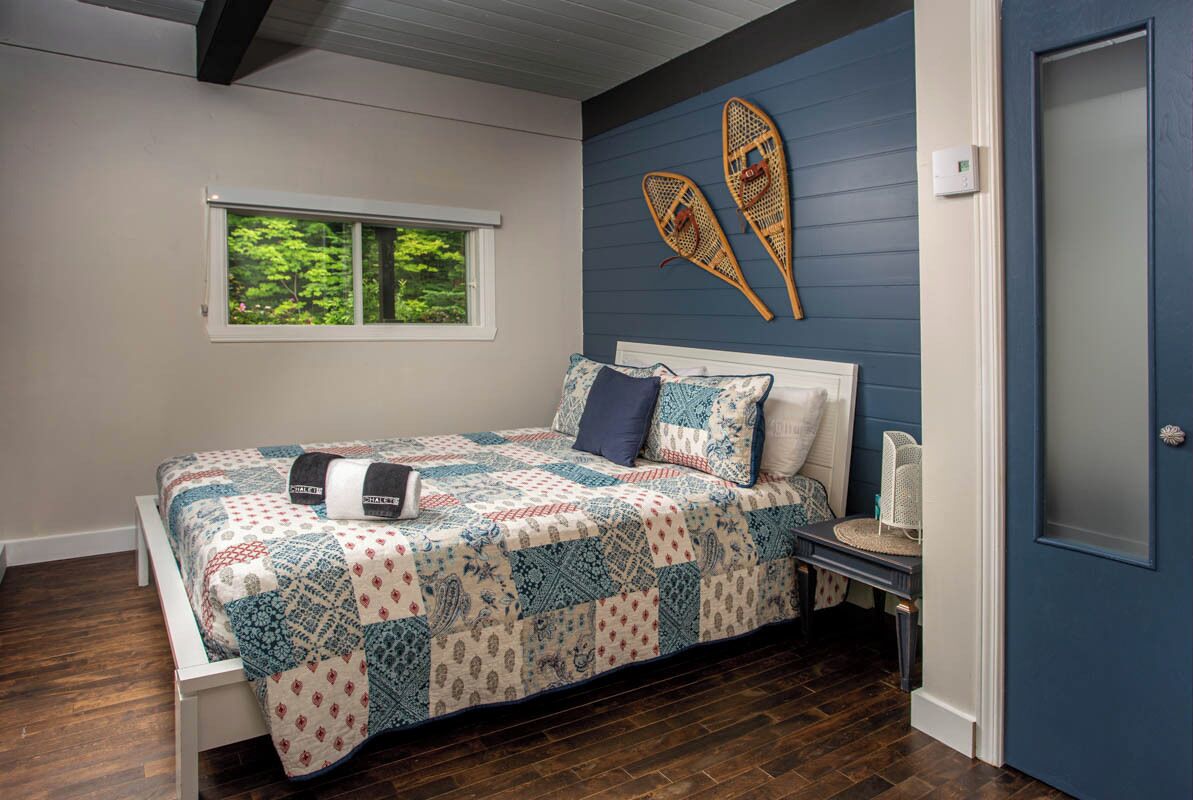 3 bedrooms, WiFi (free), bed sheets