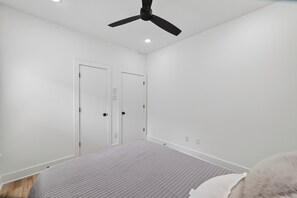 Unclassified image, 3 of 25, button - Modern 3BR Retreat Near East Downtown, Convention Center & Stadiums (Houston)