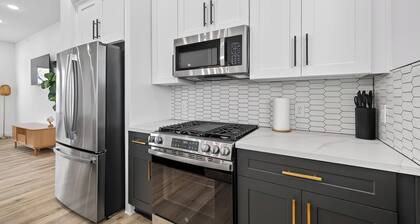 Modern 3BR Retreat Near East Downtown, Convention Center & Stadiums