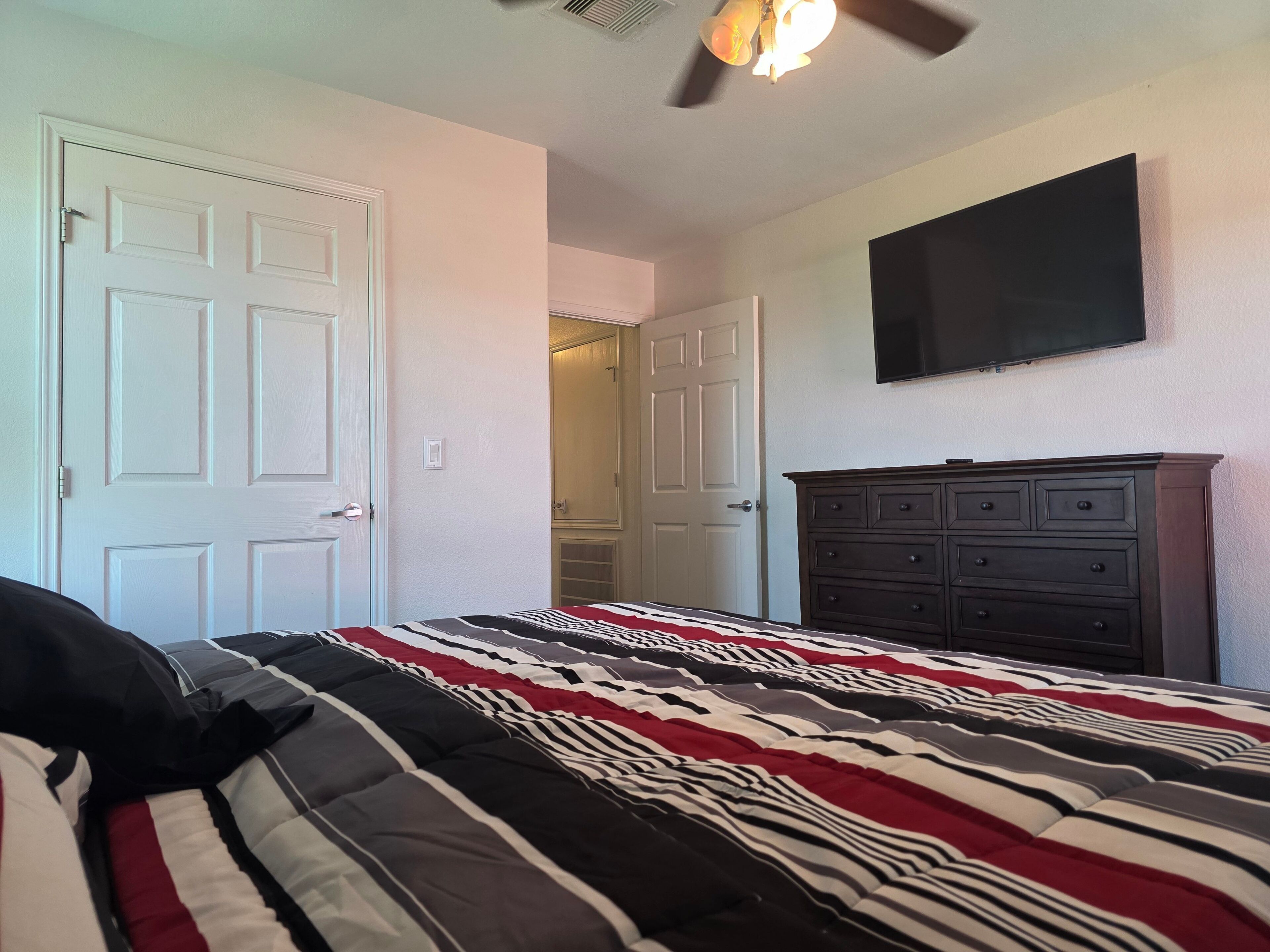 2 bedrooms, WiFi, bed sheets