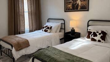 3 habitaciones, tabla de planchar con plancha y wifi gratis