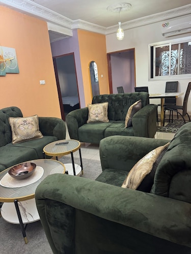 Premium 2 Bedroom Apt | Plus Parking & Views