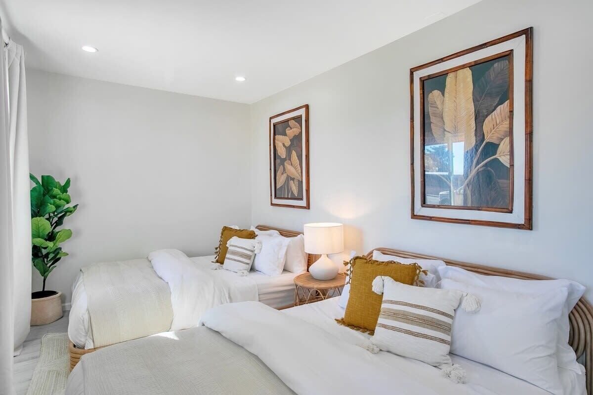 7 habitaciones, escritorio, tabla de planchar con plancha y wifi gratis 