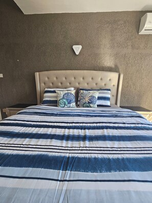 Room - Le Coin Grenadier (Flic en Flac)