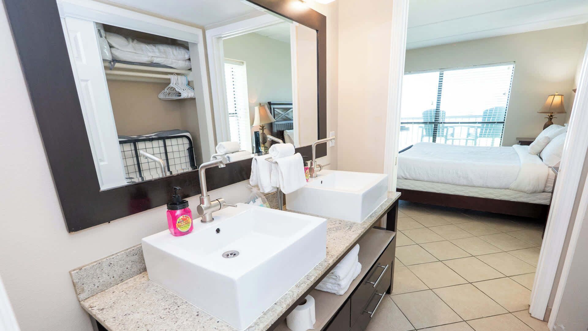 Apartment, Multiple Beds, Ocean View (Saida III 501) | 3 bedrooms, individually decorated, individually furnished