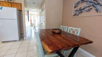 Townhome, Multiple Beds, Pool View (Brent & Kim Townhome) | Dining