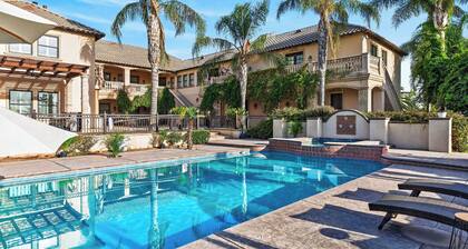 Vista del Lago Estate by Avantstay 20 Acres Private Lake + Pool + Spa Near Hard Rock Casino