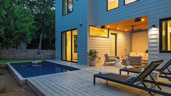 Elizabeth House By Avantstay Saltwater Plunge Pool + Casita + Firepit - Austin, TX